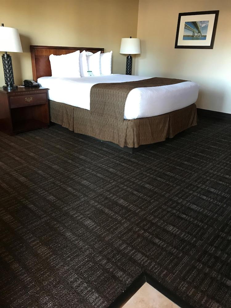 Best Western Lakewood- Historic Landmark Экстерьер фото
