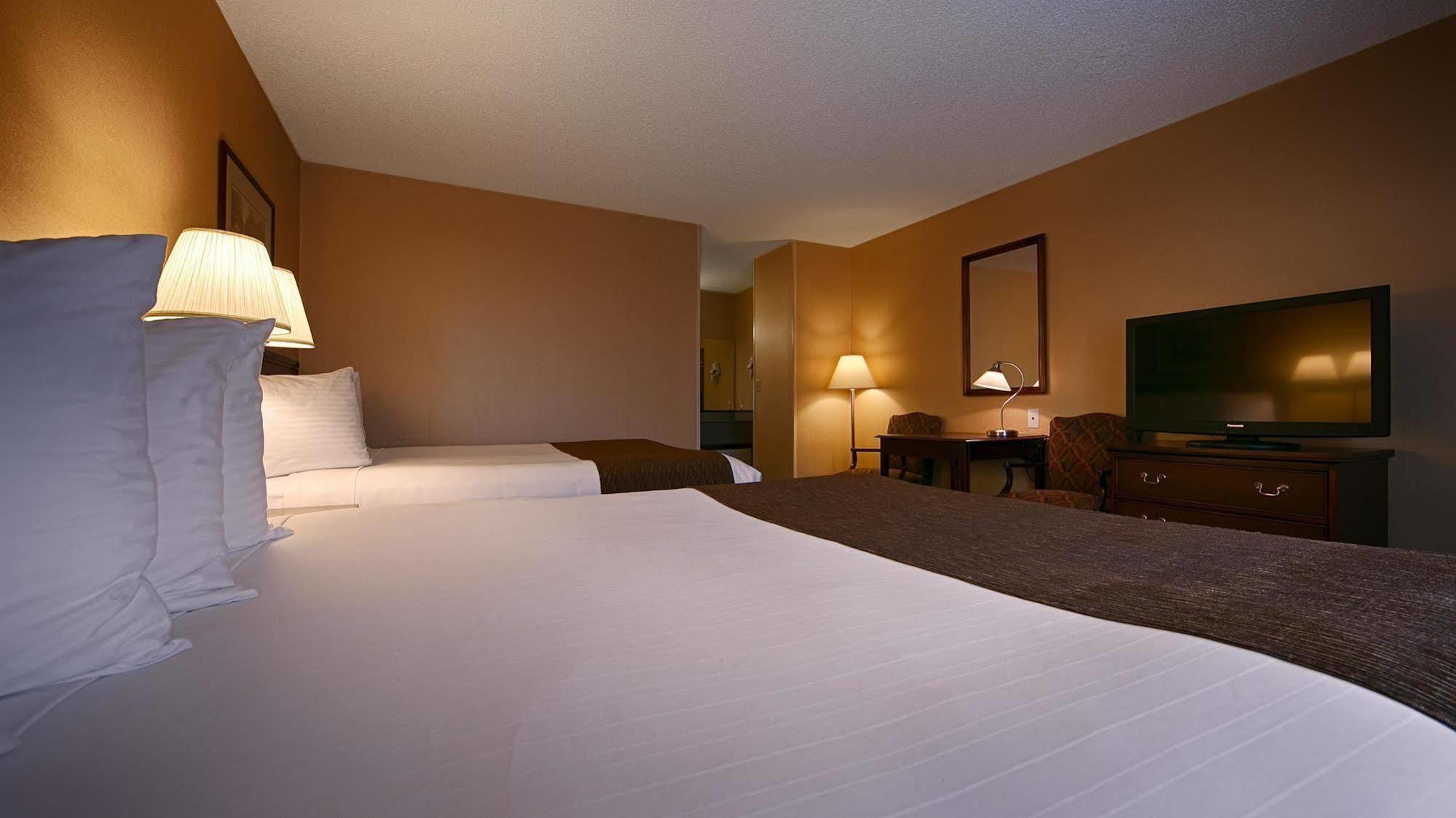 Best Western Lakewood- Historic Landmark Экстерьер фото